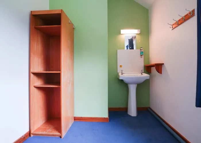 واي إتش إيه بورديل روسثويت