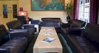 بيت شباب واي إتش إيه بورديل